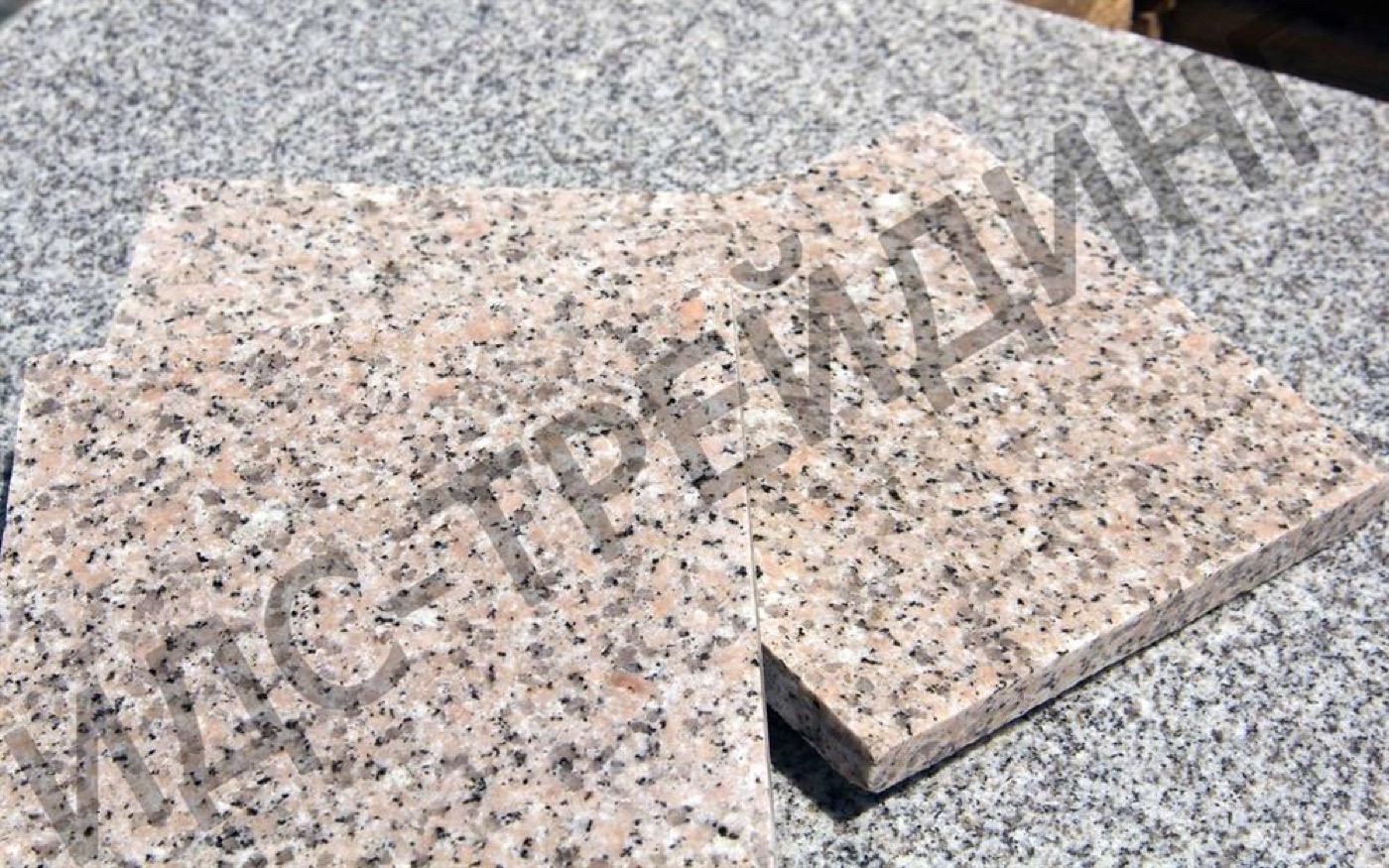 Гранит Bainbrook Brown (G664)