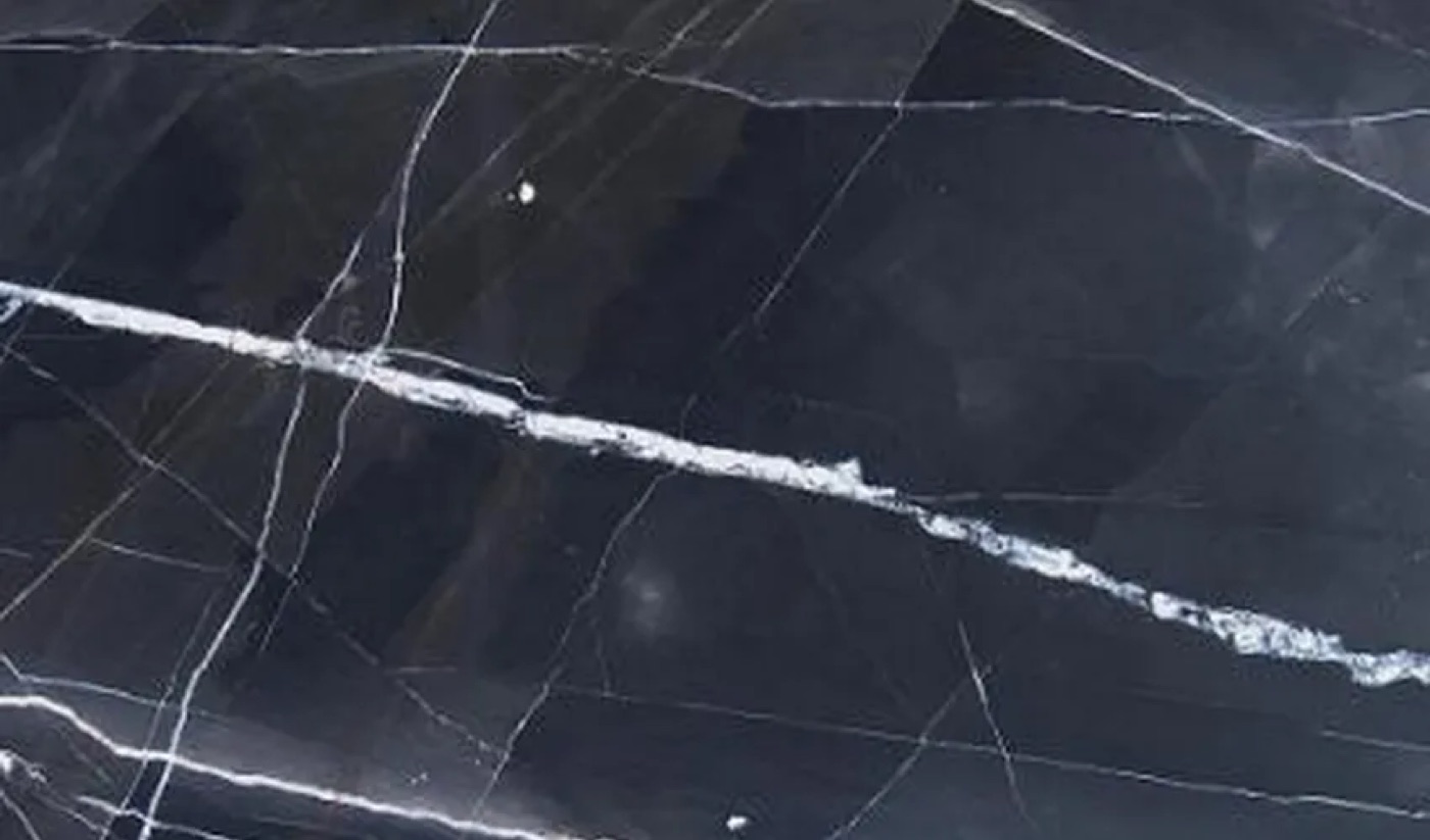 Мрамор Calacatta black